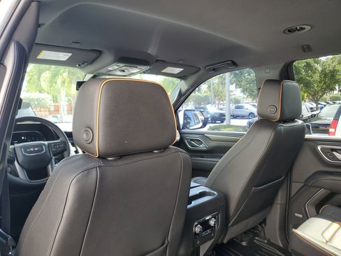 Used 2022 GMC Yukon AT4 AWD/4WD image 15