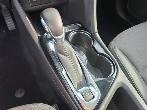 Used 2022 Buick Encore GX Preferred w/ Cold Weather Comfort Package image 19