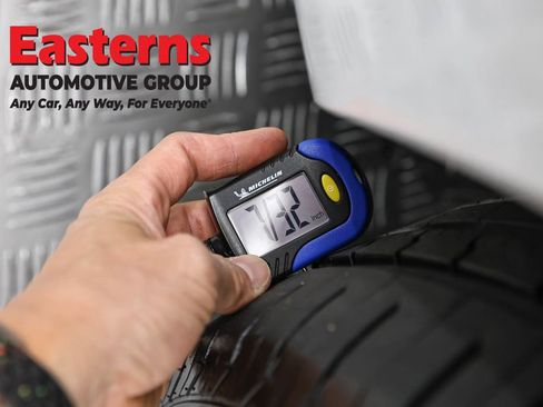 Used 2022 Dodge Challenger SXT image 25