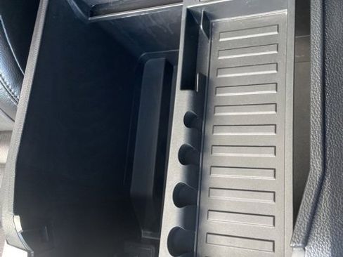 Used 2017 Ford F250 Lariat w/ Lariat Value Package image 47