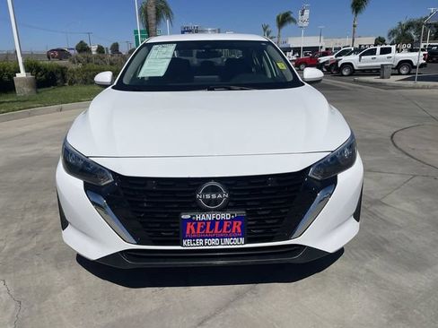 Used 2024 Nissan Sentra SV FWD image 3