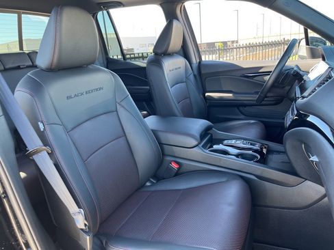 Certified 2025 Honda Ridgeline Black Edition image 29