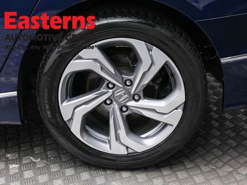 Used 2019 Honda Accord EX image 8