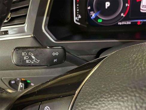 Used 2022 Volkswagen Taos S image 25