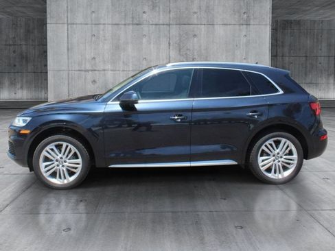 Used 2019 Audi Q5 2.0T Premium Plus w/ Premium Plus Package AWD/4WD image 2