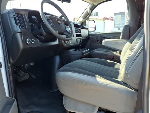 Used 2024 Chevrolet Express 2500 w/ Driver Convenience Package image 10