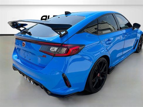 Used 2023 Honda Civic Type R image 7