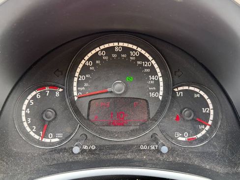 Used 2013 Volkswagen Beetle 2.5 FWD image 17