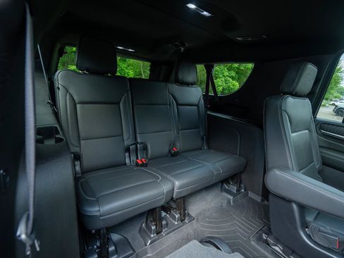 Used 2021 GMC Yukon XL Denali AWD/4WD image 32