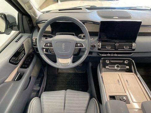 Certified 2022 Lincoln Navigator Black Label image 13