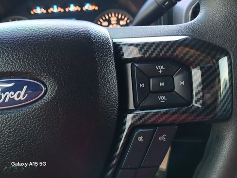 Used 2017 Ford F150 XLT AWD/4WD image 22