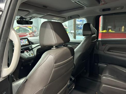 Used 2018 Honda Odyssey EX-L image 12