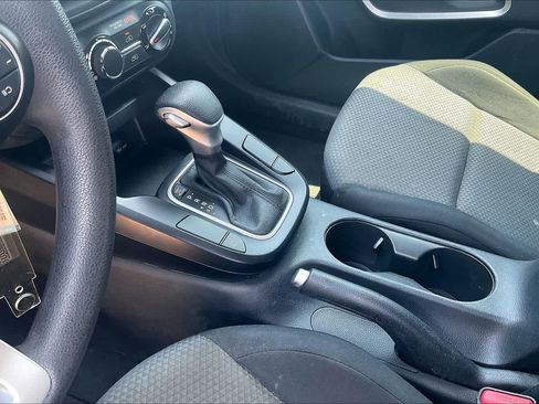 Certified 2023 Kia Soul LX FWD image 14