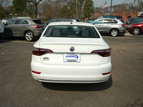 Used 2019 Volkswagen Jetta SE image 6