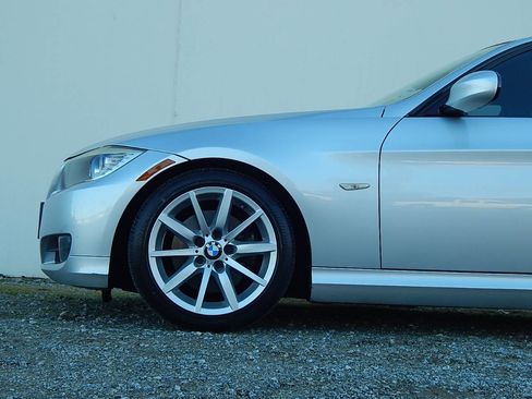 Used 2010 BMW 328i Sedan image 10