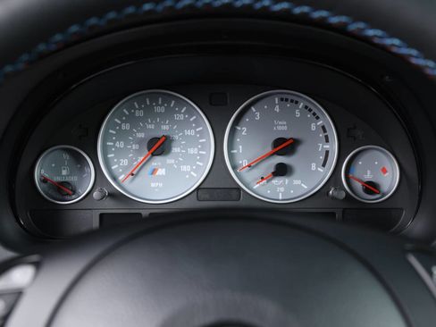 Used 2002 BMW M5 image 74