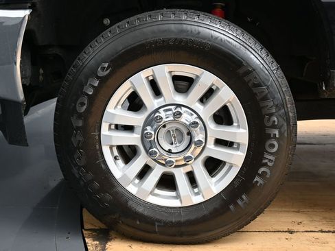 Used 2017 Ford F250 XL w/ STX Appearance Package image 12