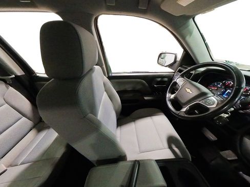 Used 2018 Chevrolet Silverado 1500 LT w/ All Star Edition image 39