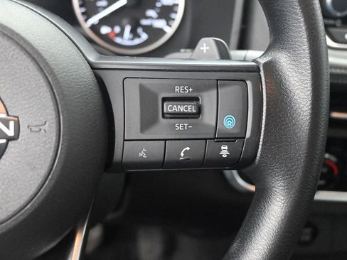 Used 2024 Nissan Rogue SV AWD/4WD image 37