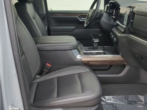 Used 2025 Chevrolet Silverado 1500 RST w/ Convenience Package II image 21