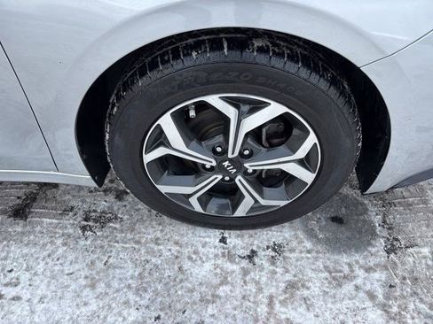 Used 2019 Kia Forte LXS image 40