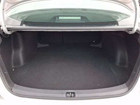Used 2024 Toyota Corolla LE FWD image 28