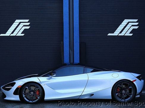 Used 2018 McLaren 720S Luxury RWD image 2
