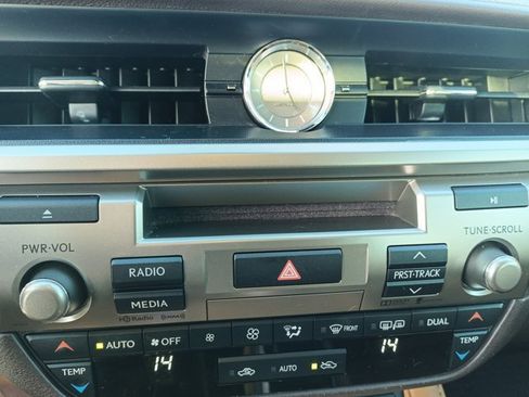 Used 2016 Lexus ES 350 image 13