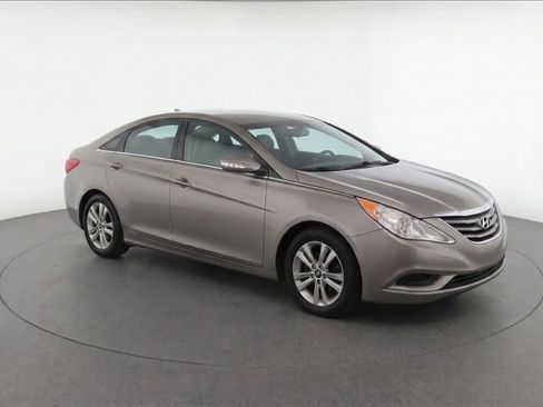 Used 2014 Hyundai Sonata GLS w/ Popular Equipment Group 2 FWD image 2