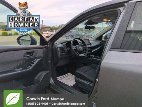 Used 2023 Nissan Rogue S AWD/4WD image 9