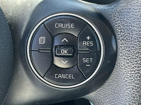 Used 2020 Kia Soul LX image 21