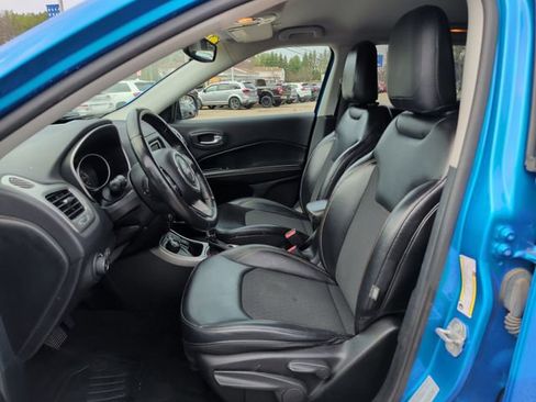 Used 2017 Jeep Compass Latitude AWD/4WD image 14
