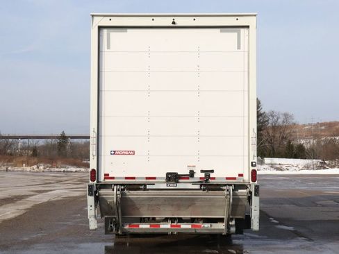 Used 2023 Chevrolet Low Cab Forward 5500XD image 7