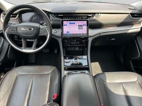 Certified 2022 Jeep Grand Cherokee L Limited AWD/4WD image 10
