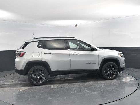 New 2026 Jeep Compass Latitude AWD/4WD image 11