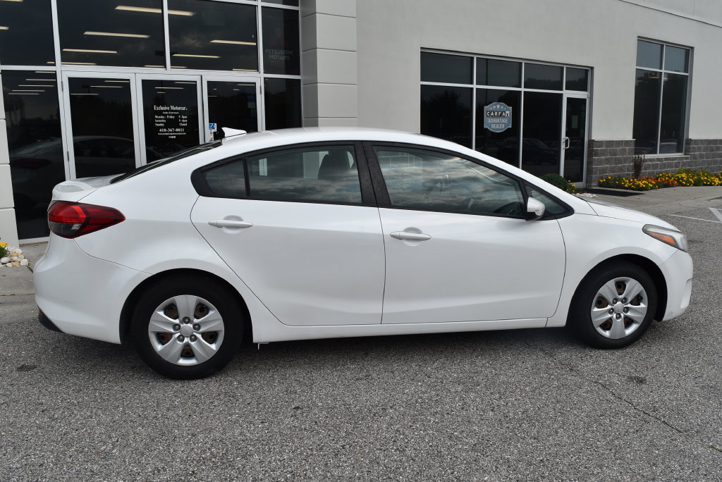 Used 2018 Kia Forte LX w/ LX Popular Package FWD image 2