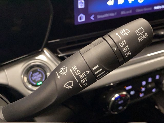 New 2026 Chevrolet Trax LT w/ Driver Confidence Package FWD image 32
