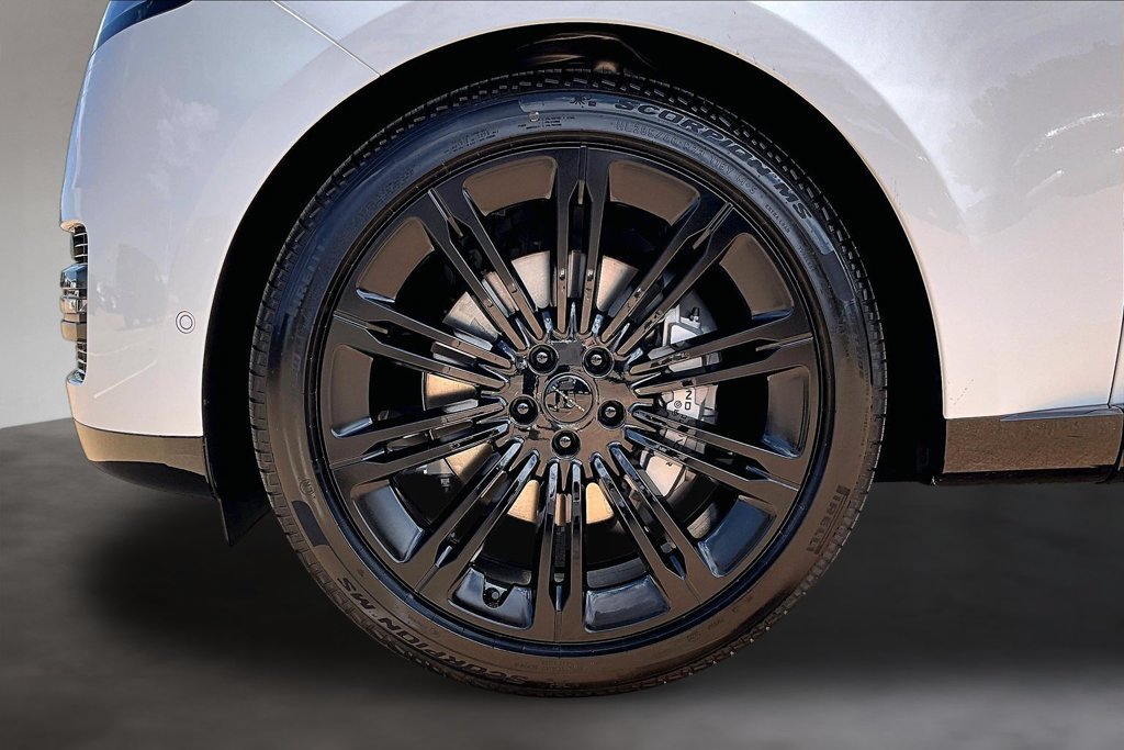 New 2026 Land Rover Range Rover SE AWD/4WD image 12