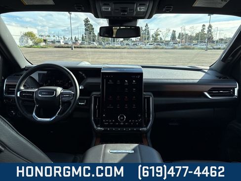 Used 2025 GMC Yukon Denali image 27