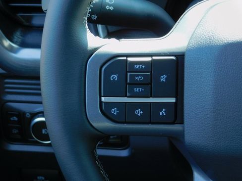 New 2026 Ford F250 Lariat w/ Black Appearance Package image 19