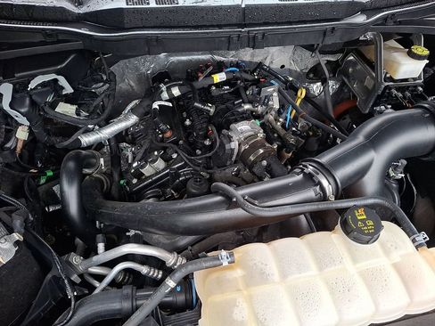 Used 2022 Ford F150 XLT w/ Equipment Group 302A High AWD/4WD image 28