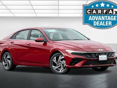 New 2025 Hyundai Elantra SEL image 2