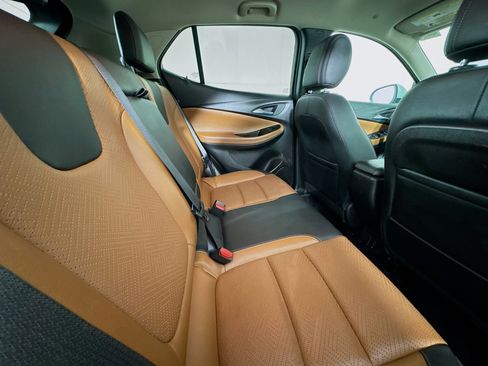 Used 2021 Buick Encore GX Essence image 26