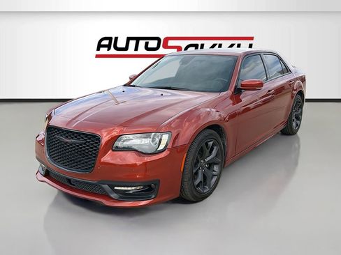 Used 2021 Chrysler 300 S w/ S Model Appearance Package RWD image 3