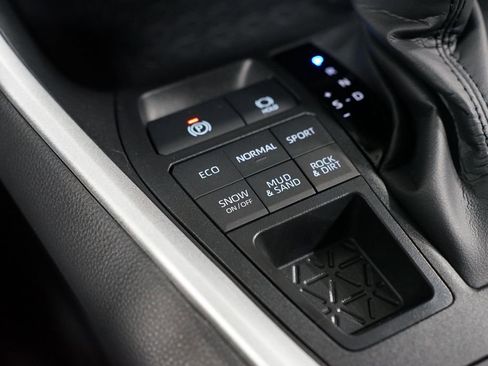 New 2025 Toyota RAV4 XLE image 22