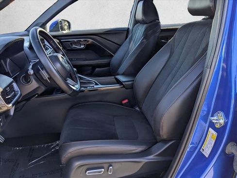 Certified 2025 Acura ADX A-Spec image 18