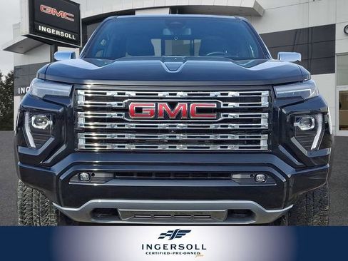 Used 2024 GMC Canyon Denali image 3