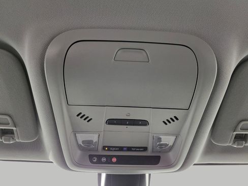 Used 2024 Chevrolet Blazer LT w/ Convenience Package image 18