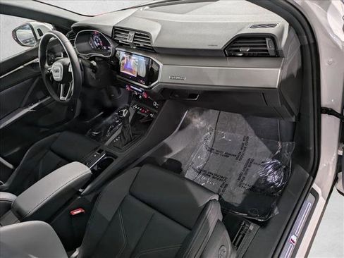 Certified 2025 Audi Q3 2.0T Premium w/ Convenience Package image 21
