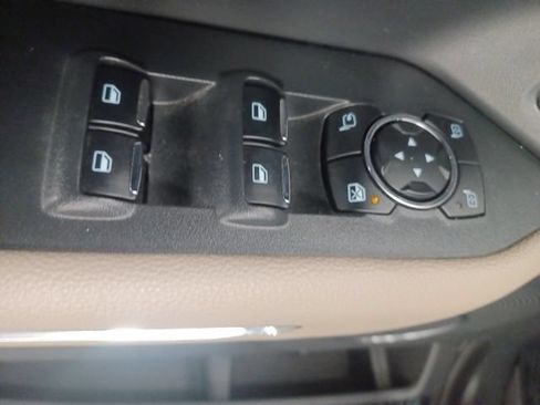 Used 2024 Ford Expedition XLT RWD image 23